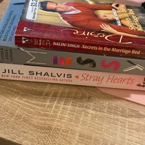 Paperback lot of 3